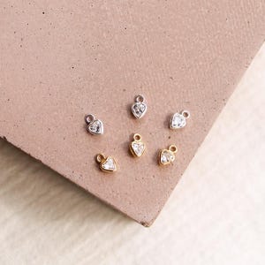 3 mm Herz Lünette Charme klar, Gold gefüllt, Sterling Silber, Geschenk Charme, Herz Charme, Gold Herz Charme, permanent Schmuck, CH271