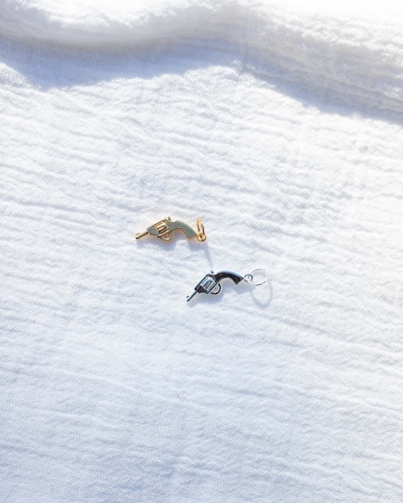 Gun charm, .925 sterling gun pendant, 18k gold plated gun pendant, revolver pendant, revolver charm, firearm charm, firearm pendant, CH50