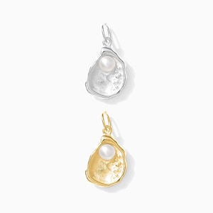 Oyster with freshwater pearl charm, .925 sterling oyster pendant, 18k gold plated oyster pendant with freshwater pearl, CH67