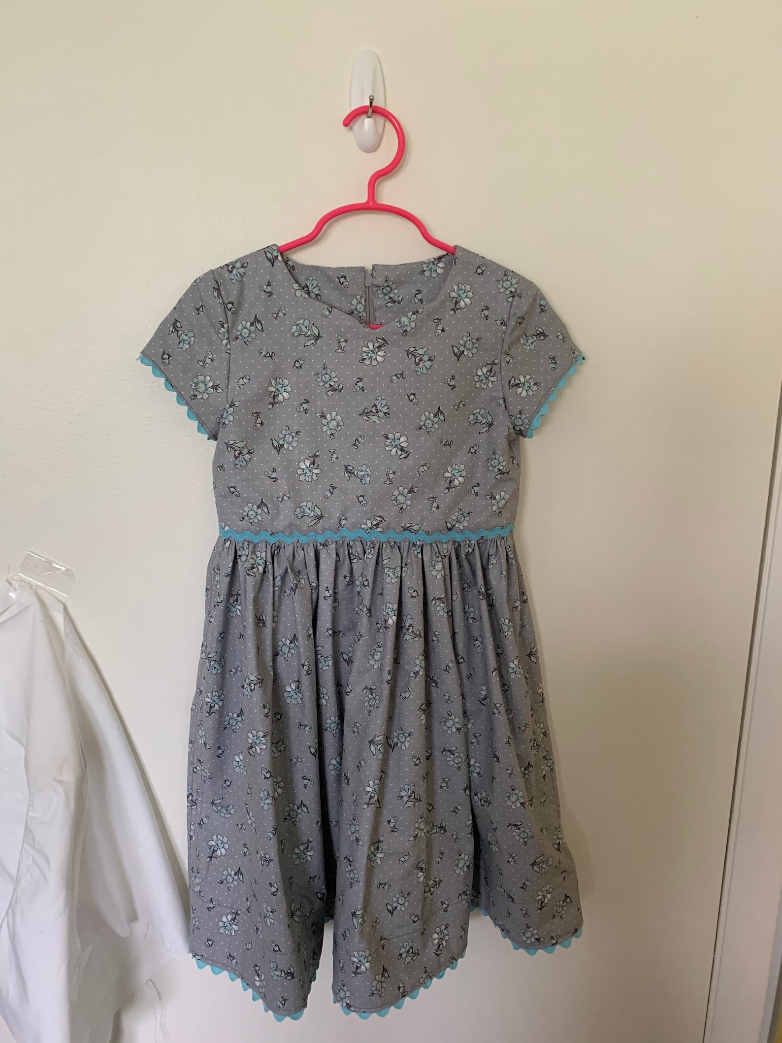 Girls Size 4 Dress With Rick Rack Trim Etsy