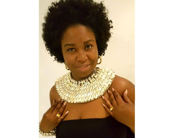 COWRIE SHELL NECKLACE