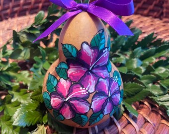 Hand-Painted Hibiscus Gourd Ornament: Personalized Tropical Decor