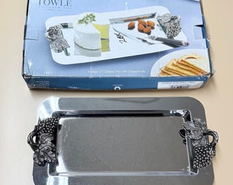 Towle Silversmiths 11 Inch Cheese Tray Grape Leaf Handle Silver Tone Platter Box