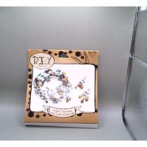 Kit de joyería DIY: Pulsera y pendientes de alambre con memoria y cuentas, color ámbar azul.