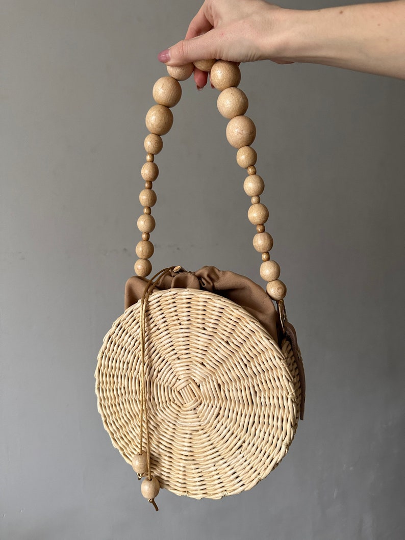 Wicker Round Straw Bag, Woven Circle Crossbody Summer Handbag with Wooden Beads image 4