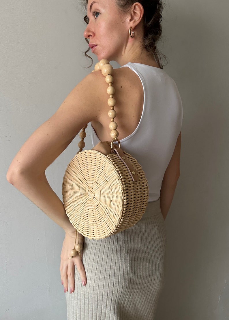 Wicker Round Straw Bag, Woven Circle Crossbody Summer Handbag with Wooden Beads image 3