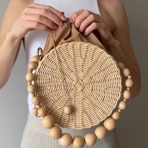 Wicker Round Straw Bag, Woven Circle Crossbody Summer Handbag with Wooden Beads image 2