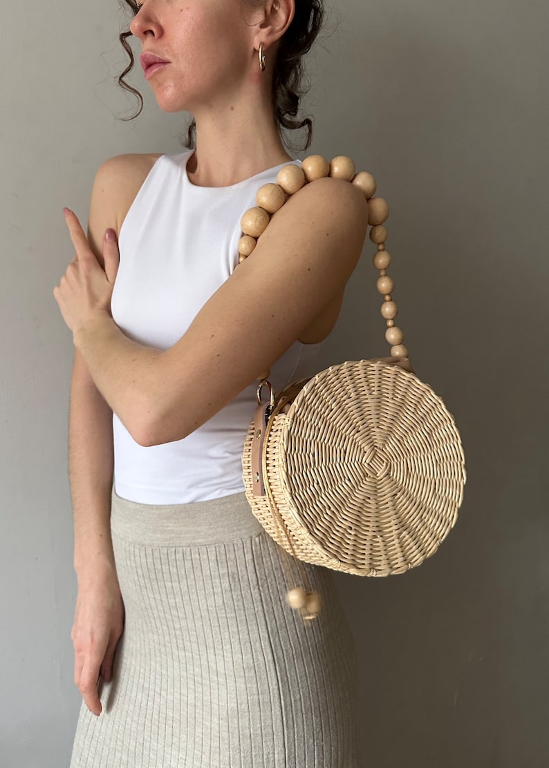 Wicker Round Straw Bag, Woven Circle Crossbody Summer Handbag with Wooden Beads image 1