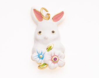 Witte emaille Bunny hanger, Easter Bunny charme, emaille techniek met bloemmotief, konijn charme, charme voor het maken van sieraden, CPG478