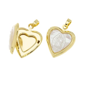 Médaillon coeur en or Guadalupe, médaillon coeur pour collier, cadeau pour un ami, médaillon en forme de coeur avec nacre, CPG491