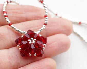 DE VACACIONES Collar delicado y delicado con cuentas de cristal Collar de flor roja Collar pequeño de plata esterlina Collar fino y delicado