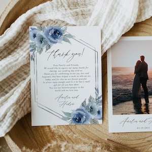 Tarjeta de agradecimiento azul polvoriento, carta de agradecimiento, menú de boda imprimible, plantilla editable, instantánea, azul polvoriento plateado, 06