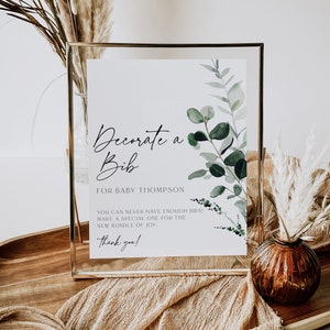 Dekorieren Sie ein Lätzchen für Baby, Greenery-Babyparty, druckbares Babypartyspiel, Lätzchen-Dekorierstation, botanisches Babypartydekor, bearbeitbar, 80