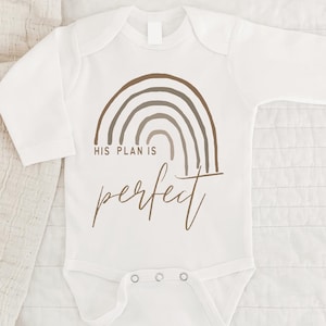 Zijn plan is perfect, regenboog babyromper, Scandinavische regenboog, cadeau, kraamcadeau, nieuwe baby, babykleding, hipster, genderneutraal