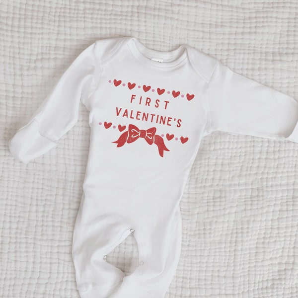 Valentines Day Baby , Baby's first Valentines, Valentine Baby Outfit, First Valentines Day Outfit, Valentines Day Jammies, Mittens