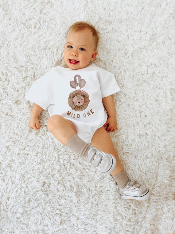 White Saint Kitts & Nevis Wild One Birthday Outfit 1 T-Shirt White Saint Kitts & Nevis Wild One Birthday Outfit 1 T-Shirt