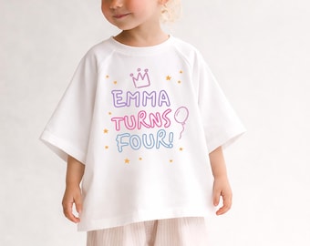 Übergroßes Geburtstags-Shirt, benutzerdefinierter Name, grafisches Raglan-T-Shirt, Kleinkind-Mädchen-Sommer-Geburtstags-Outfit, personalisiertes T-Shirt, rosa und lila
