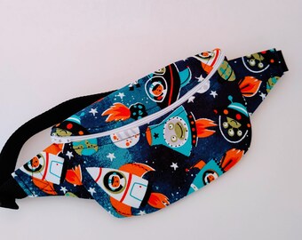 Space Fanny Pack / Bum Bag / Waist Bag / Aliens / Gift / Birthday / Vacation / Kids / Vacation / Theme park / Travel/ Boys / Astronaut