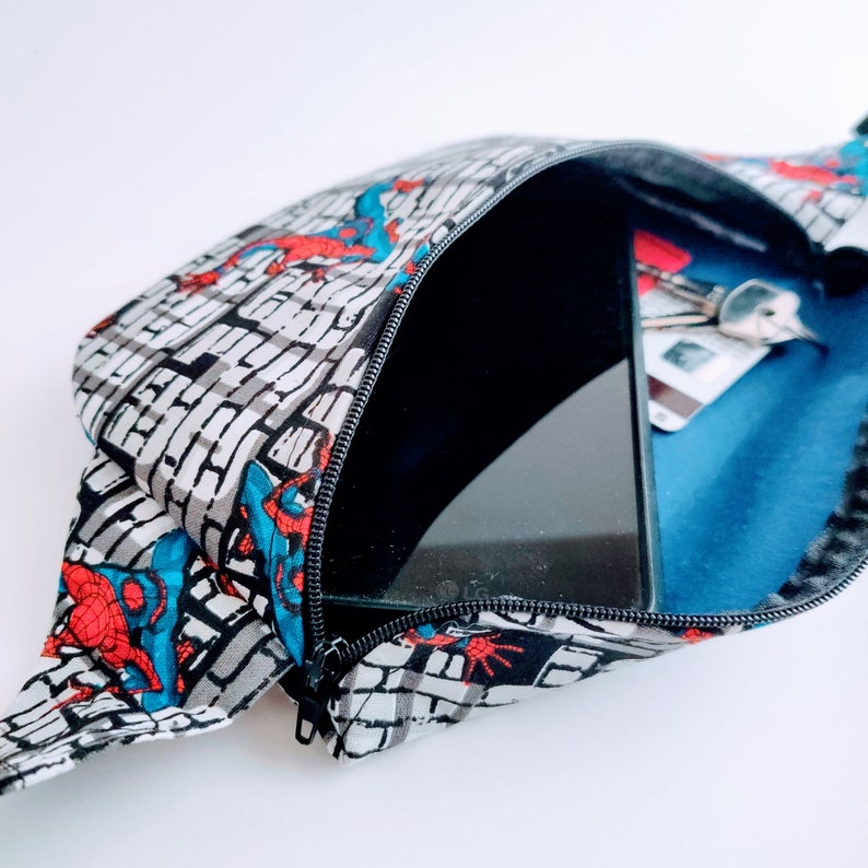 Spiderman Fanny Pack Bum Bag Theme Park Festival Kids Belt Bag Super Hero BFF Gift Kids Marvel Comics Universal