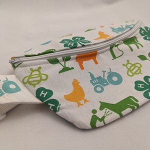 4H Fanny Pack / Camping/ Fanny Pack / Bum Bag / Girl Scout Cookies / Boy Scouts / Gift / Birthday / Vacation / Kids / Theme park / Cartoons
