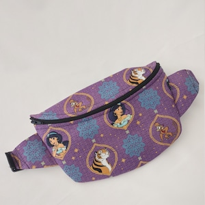Disney Fanny Pack / Aladdin / Bum Bag / Waist Bag / Jasmine / Cute / Gift / Princess / Vacation / Kids / Vacation / Theme park /  Disney