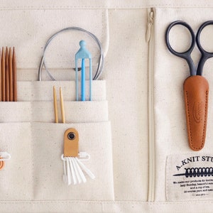 Knitting needle organizer case