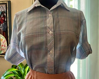 Preppy Plaid Vintage 1970s Button Down Short Cuff Sleeve Top / Blouse Size L