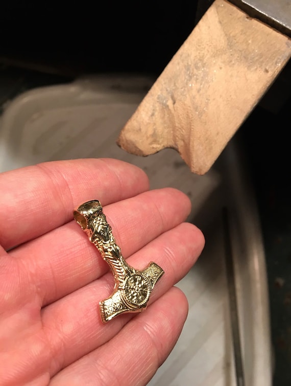 14.9gr, Medium, 14k, yellow gold, THOR'S HAMMER, Mjolnir, Mjollnir, MJÖLNIR, Viking, Double Sided, Ethnic, algiz, rune, runes, arrow head