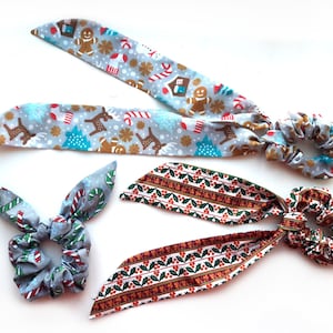 Scrunchie in einem weihnachtlichen Stoff nach Wahl.