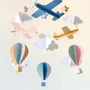 Custome hot air balloon mobile for travel nursery decor. Airplane baby mobile. Handmade baby shower gift
