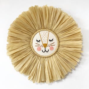 Blond Lion Face Raffia Wall Hanging