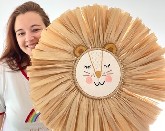 Raffia lion head (with EARS) for wall decoration