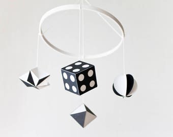 Geometric mobile. Black and white mobile for pregnancy gift. New born gift. Munari Montessori mobile. Minimalist mobile