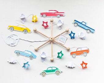 Móvil coches. Móvil bebé coches vintage. Decoración habitación infantil tema coches. Regalo nacimiento amantes de los coches clásicos