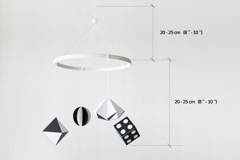 Mobiel met hoog contrast voor babystimulatie. Zwart-wit speelgoed voor pasgeboren cadeau. Wieg mobiele montessori afbeelding 5