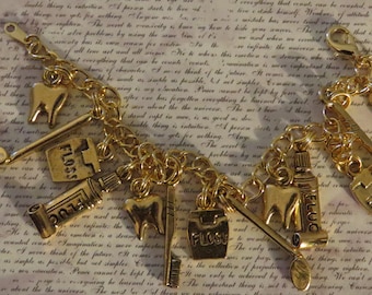 Bracelet à breloques dentiste hygiéniste dentaire plaqué or 24 carats ou OMS avec chaîne plaquée argent sterling BTG047-7/8 et BTS048-7/8