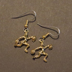 Cheerleader Earrings Pom-Pom 24 Karat Gold Plate Cheer Ball Games Cheering EG412