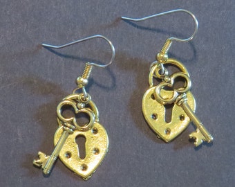 Serratura del cuore & chiave orecchini 24 carati placcato in oro San Valentino amore chiave al mio cuore San Valentino regalo EG441