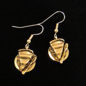 Pie Earrings Gold Plate Diner Waitress Restaurant Baker Bakery Thanksgiving Bake Shop Cherry Apple Pecan Meat Pie Tart Pastry EG595