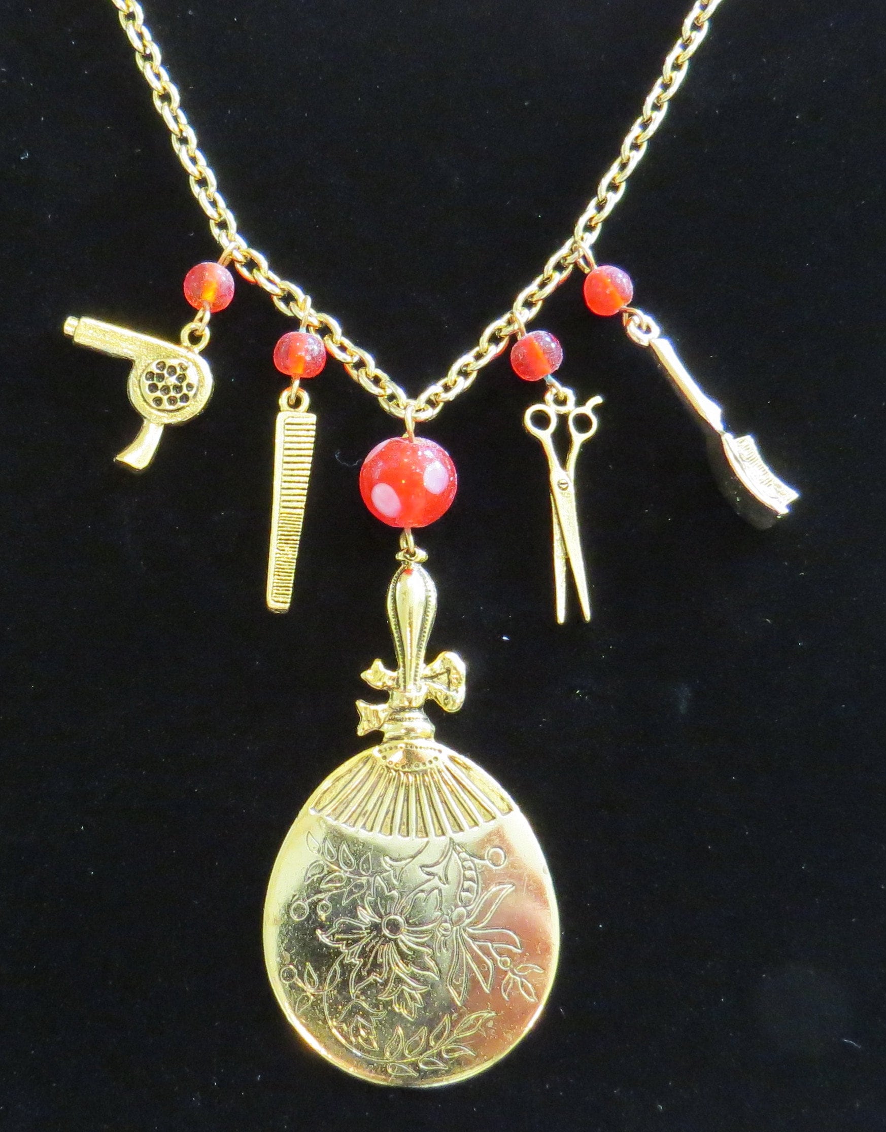 Pendentif Charm Coiffeur En Or - Ciseaux, Peigne, Sèche-cheveux, Brosse Et Miroir Miniature