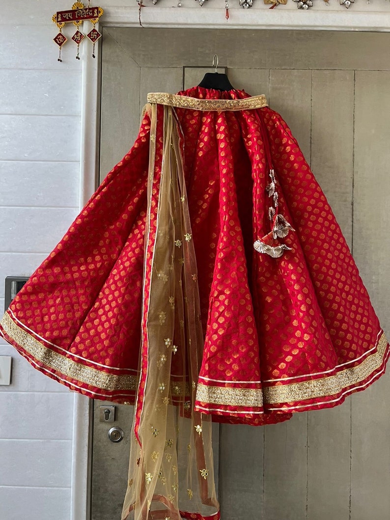 Costume de danse Bollywood robe kathak robe de mariée jupe de demoiselle dhonneur Lehenga indien Jupe indienne Entièrement personnalisé image 2