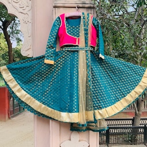 Abito Kathak/abito Anarkali 5 pezzi/abito Bollywood/abito etnico indiano/Anarkali Kathak rosa/costume Bollywood/costume Kathak turchese/personalizza