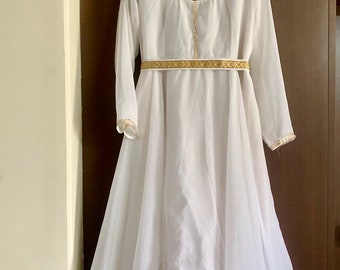 Kathak Anarkali/white Kathak Outfit/bollywood Anarkali Suit/customised Dress/indian  Dancewear/bollywood Outfit/white Anarkali Dress/banarasi - Etsy
