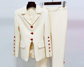 Voorbeeldverkoop! Lichtbeige rode knopen blazer + broekpak Kantoorkleding Smart Casual broekpak, bruiloft, afstuderen, toespraakdag US 6 / UK 10