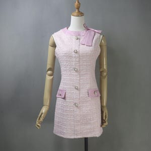 Bespoke Light Pink Tweed Dress – Custom Bow Collar Shift, Made to Measure