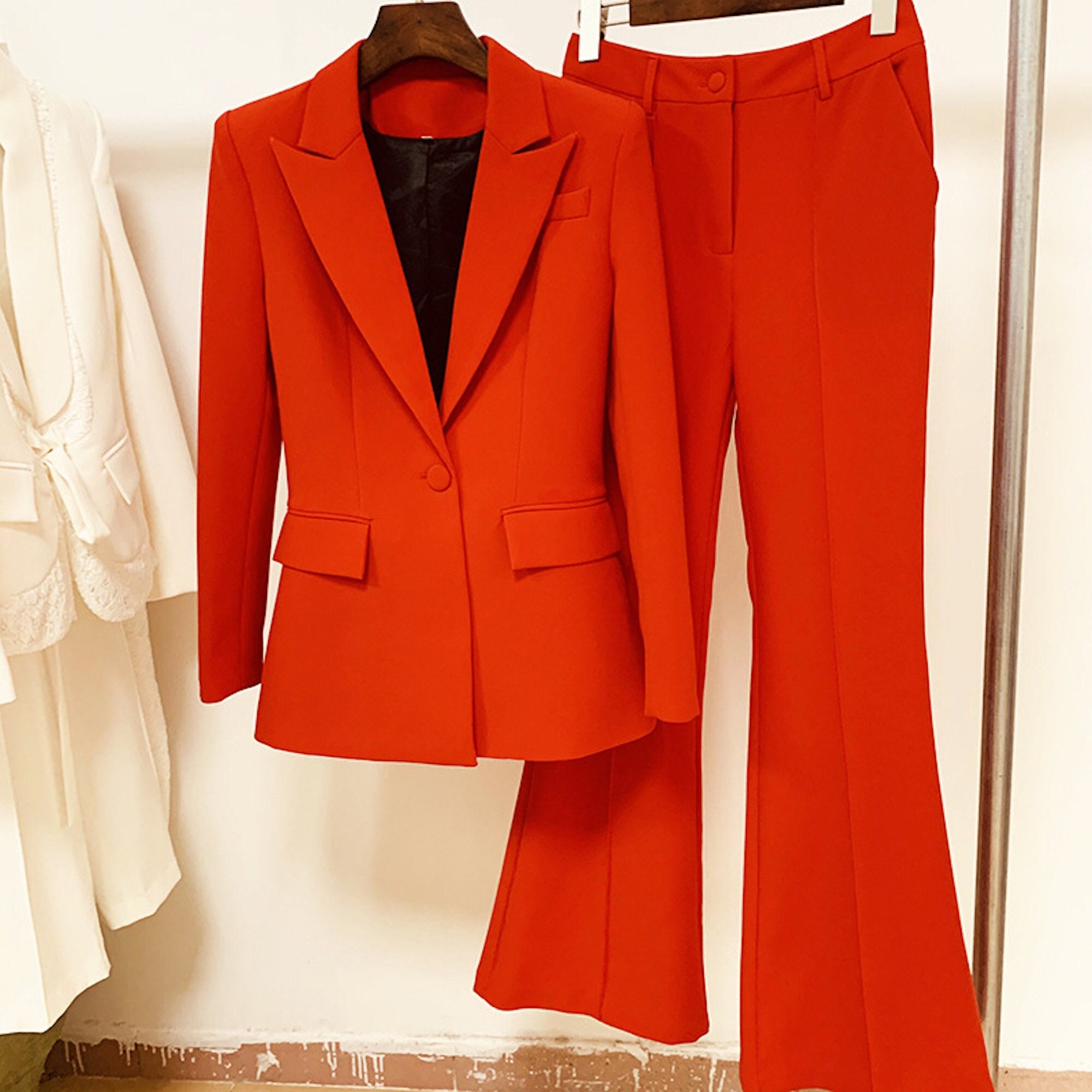 Beringstraat Delegeren weduwe Vrouwen rood getailleerde blazer flare lange broek pak - Etsy Nederland