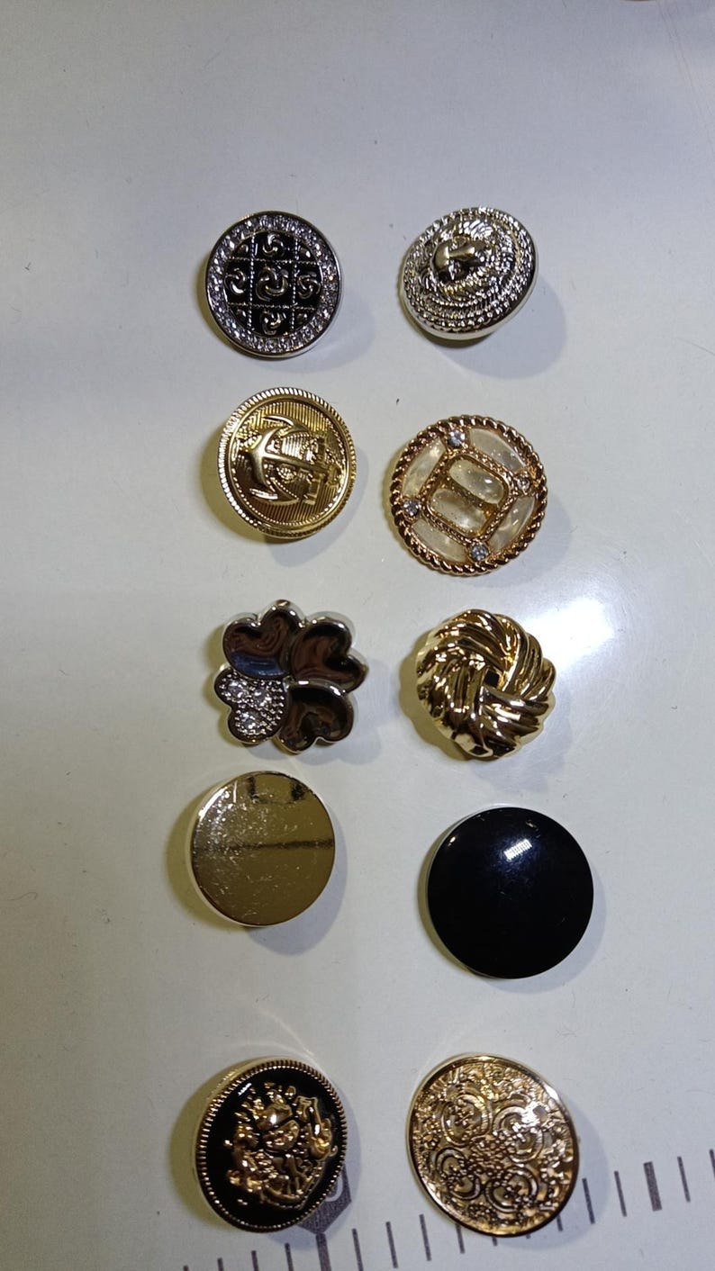buttons options for your item