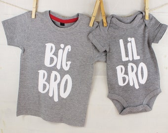 Big Brother Little Brother matching T Shirt and Baby grow Set. Big Bro Lil Bro grey matching clothes. Gift for New baby boy and Brother