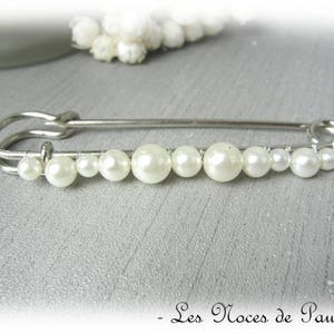 Ivory wedding pearl train attachment GM, brooch for wedding dress, train lifter, train hook, Extra long pearl brooch Large image 4