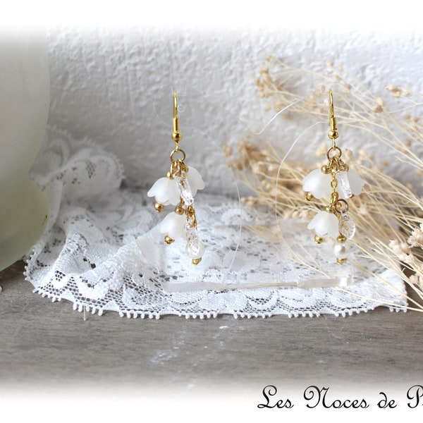 Boucles d'oreilles de mariée en perles et fleurs Clochettes